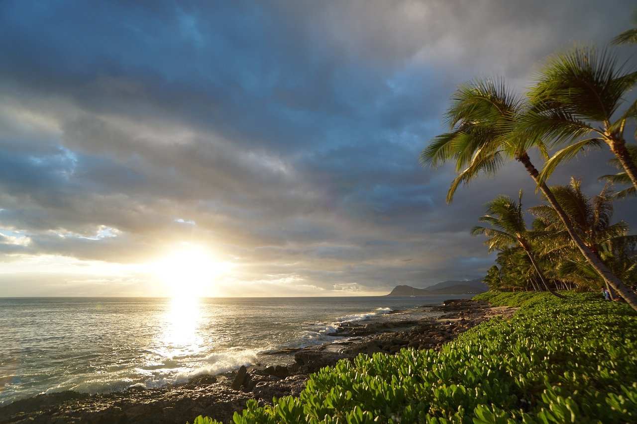 Sunset at a Oahu Sightseeing spot